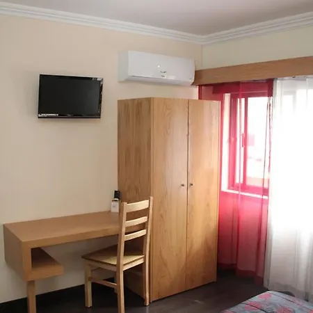 Residencial Montanhes Gæstehus