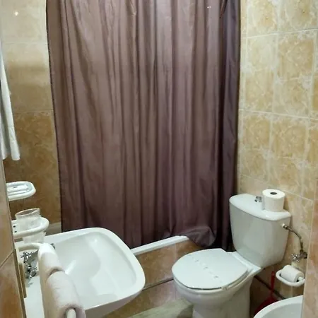 Residencial Montanhes Gæstehus