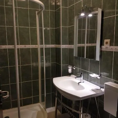 Residencial Montanhes 3*