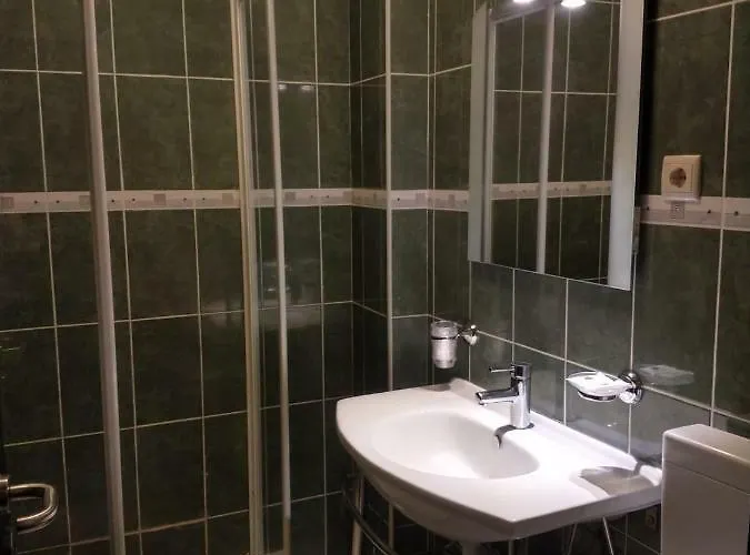 Residencial Montanhes 3*